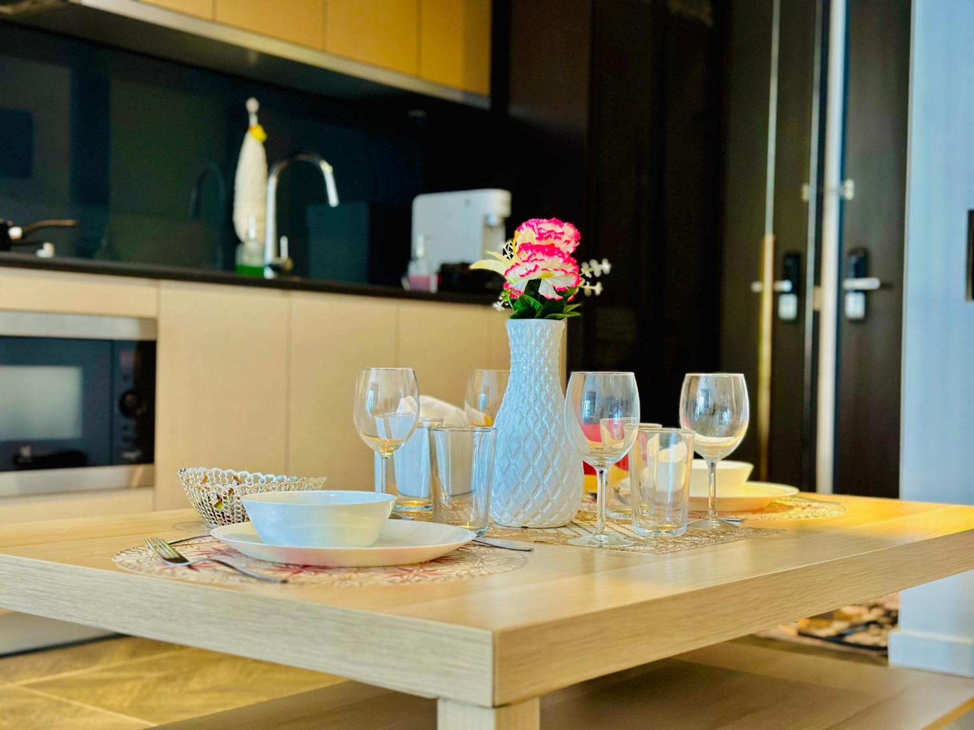 Scarletz Suites Klcc By M Suites กัวลาลัมเปอร์ ภายนอก รูปภาพ