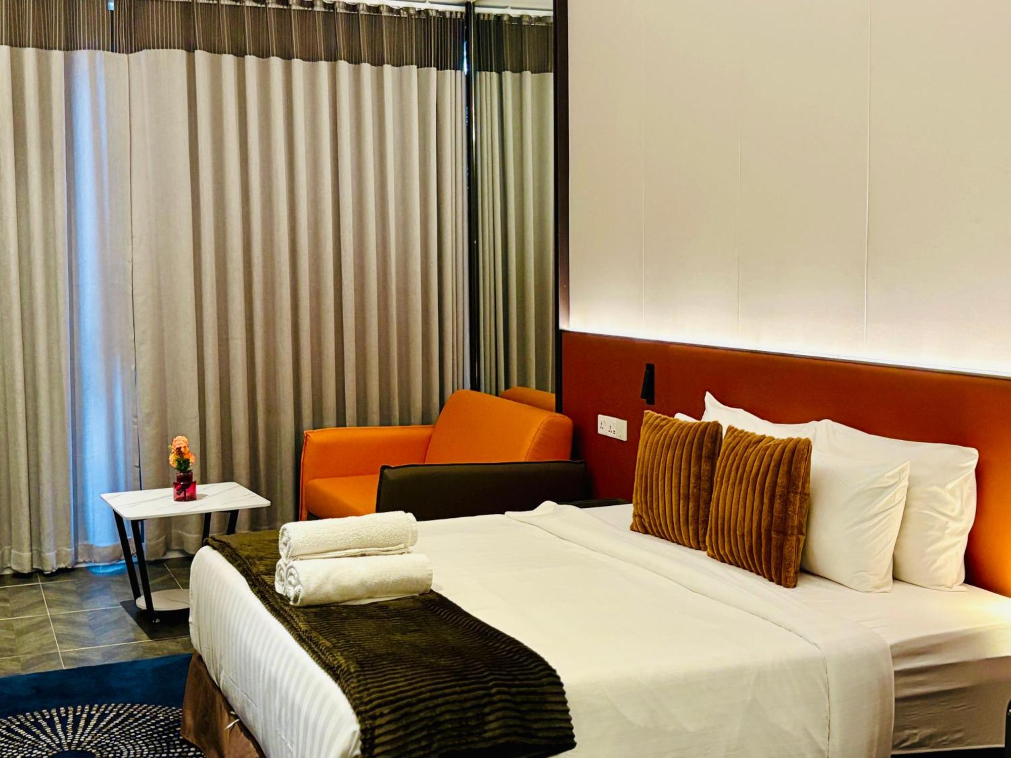 Scarletz Suites Klcc By M Suites กัวลาลัมเปอร์ ภายนอก รูปภาพ