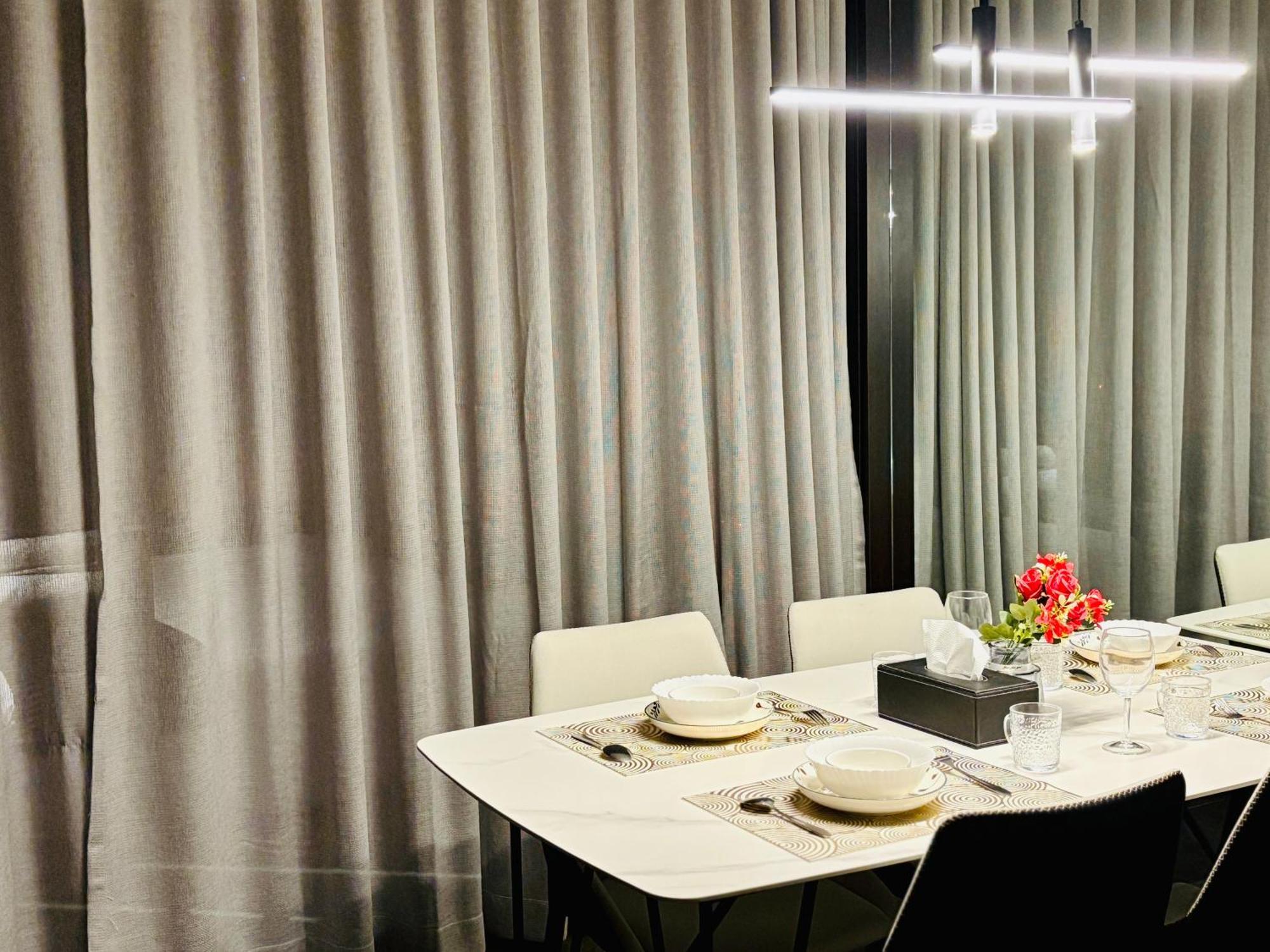 Scarletz Suites Klcc By M Suites กัวลาลัมเปอร์ ภายนอก รูปภาพ